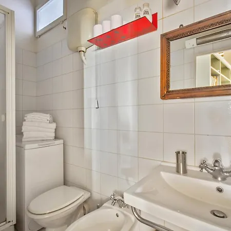 Marais-rue Des Rosiers Id 24 Appartement Paris