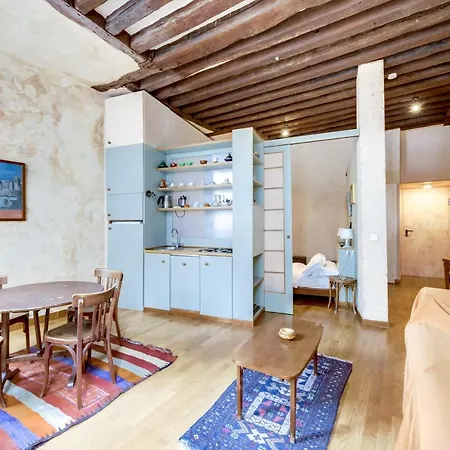 Saint Paul, Rue Des Rosiers - Id 24
